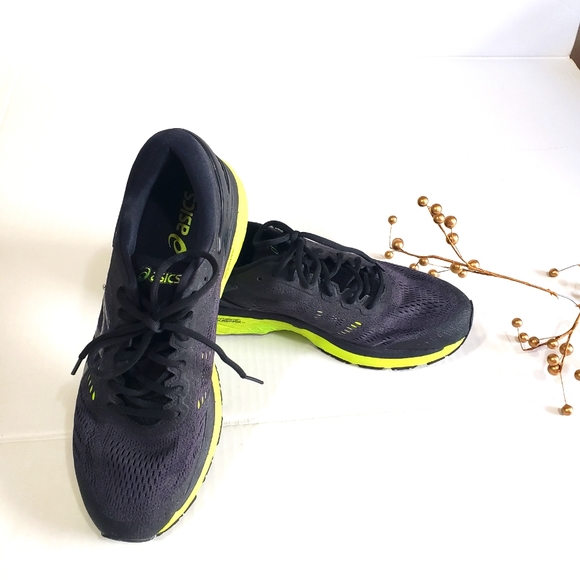 Oasics Men's Running Shoes Green and Black, excellent condition - Picture 7 of 16